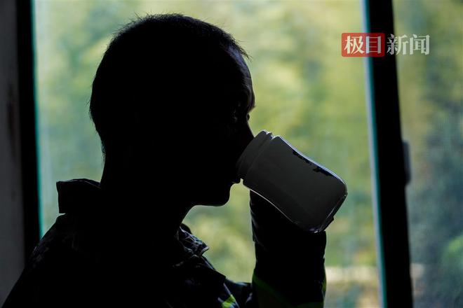 M6米乐：“灭蝗猎人”护安楠(图8)